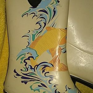 ☔💧☔💧Perfect Yellow Rainboot SIZE 10☔💧☔💧